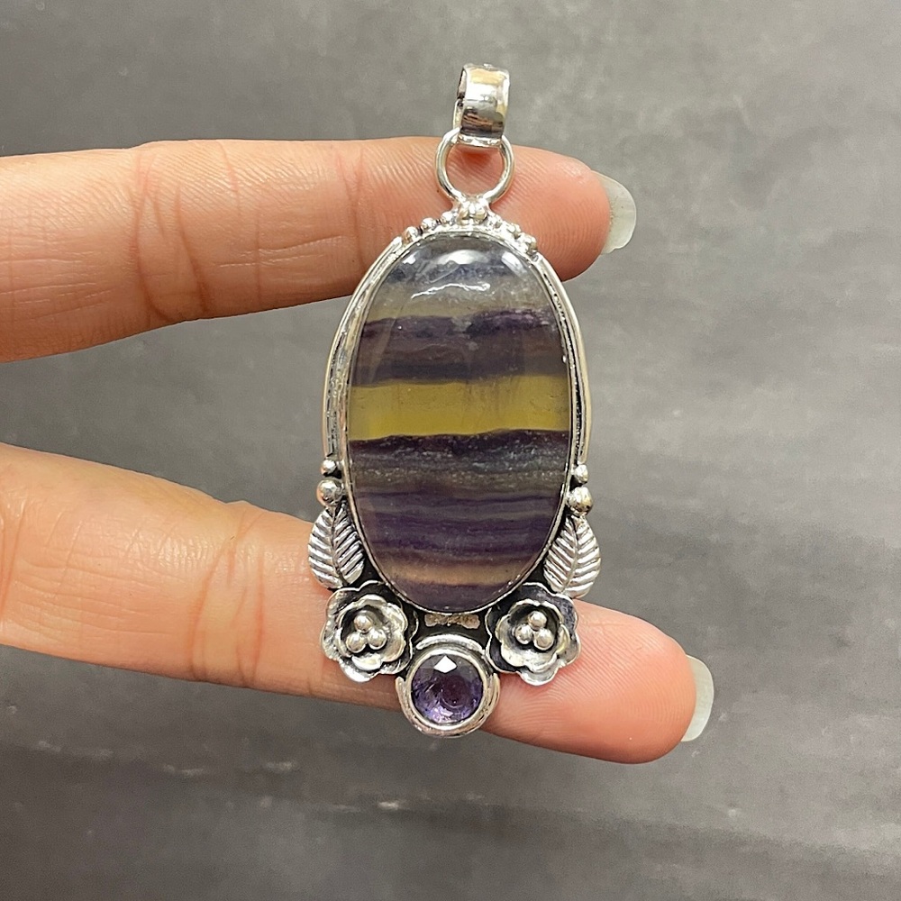 Fluorite and amethyst silver pendant